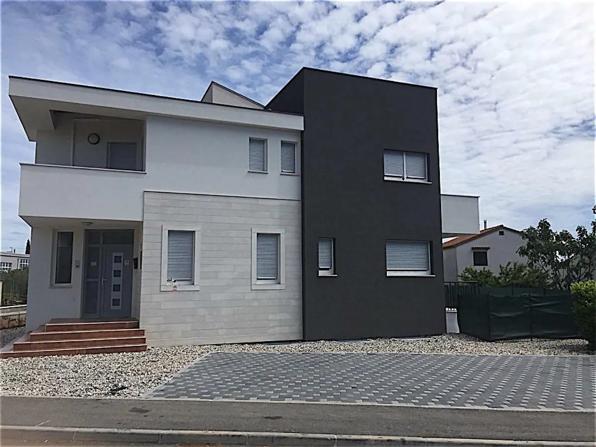 Apartments Peti Pola